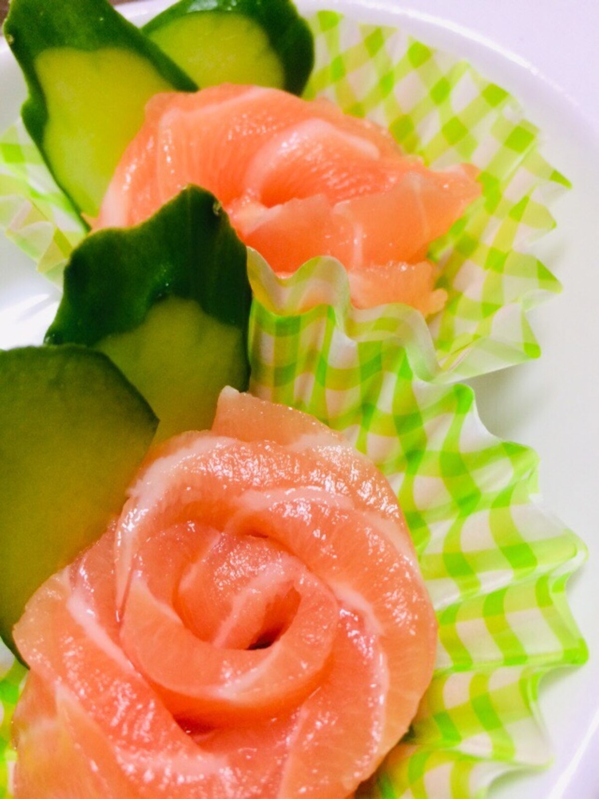 サーモンで薔薇 レシピ 作り方 By ドーナツ 楽天レシピ サーモンで薔薇 レシピ 作り方 By ドーナツ 楽天レシピ